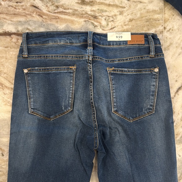 Judy Blue Skinny Jeans - Picture 2 of 6